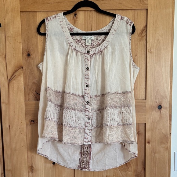 Boho Sleeveless Blouse - Picture 1 of 7
